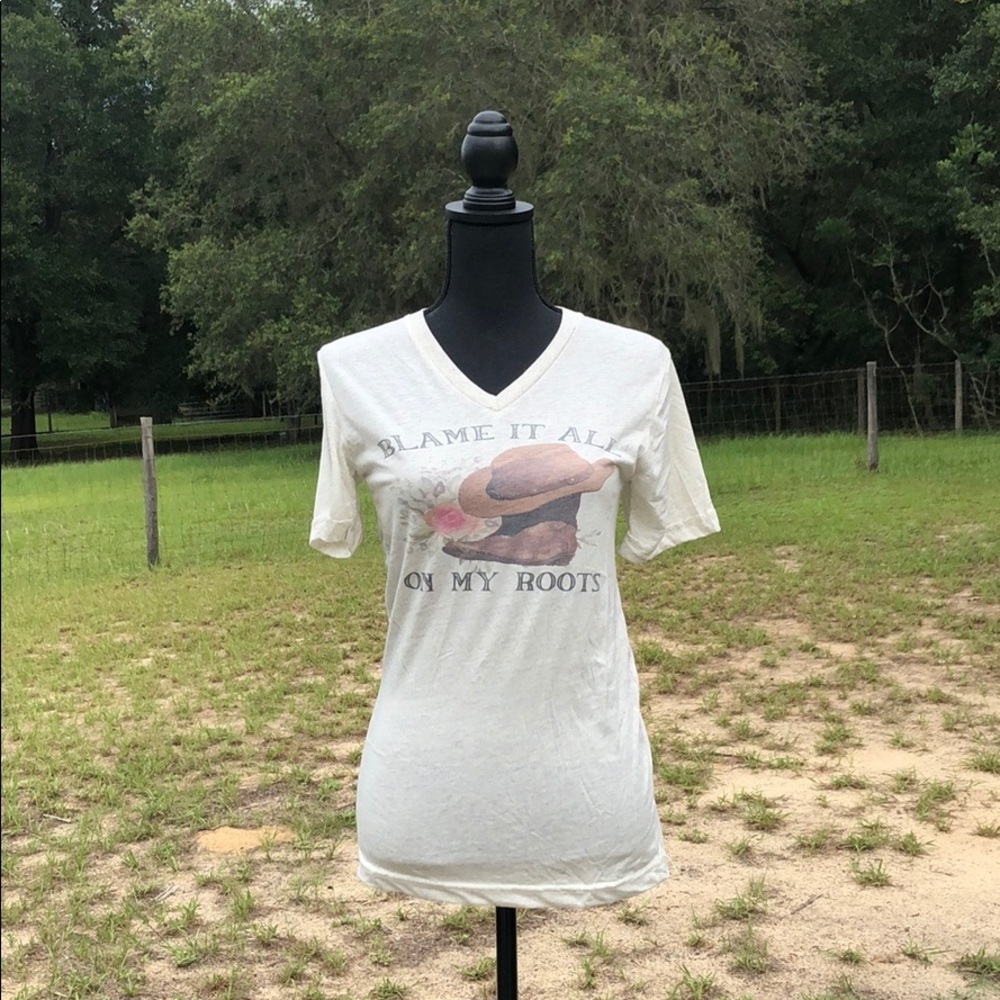 New Garth Brooks Blame it All on my Roots Shirt